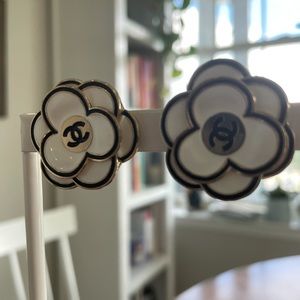 Hemingway and Hardy Flower Earrings with Chanel vintage button